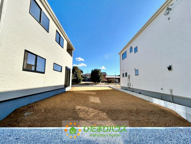 加須市南大桑　新築一戸建て　05　リーブルファインの庭