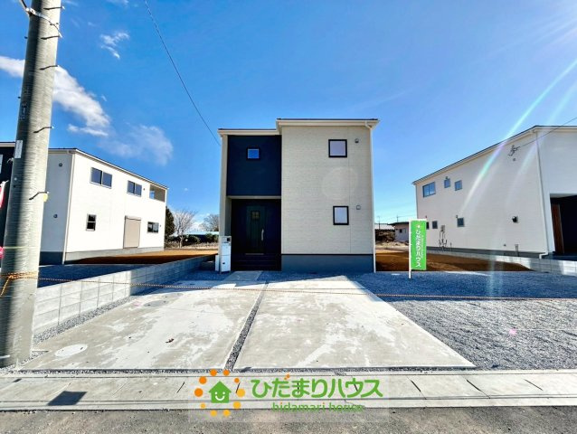 加須市南大桑　新築一戸建て　05　リーブルファインの駐車場