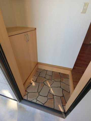 【玄関】 | ビーバープレイス五井　D