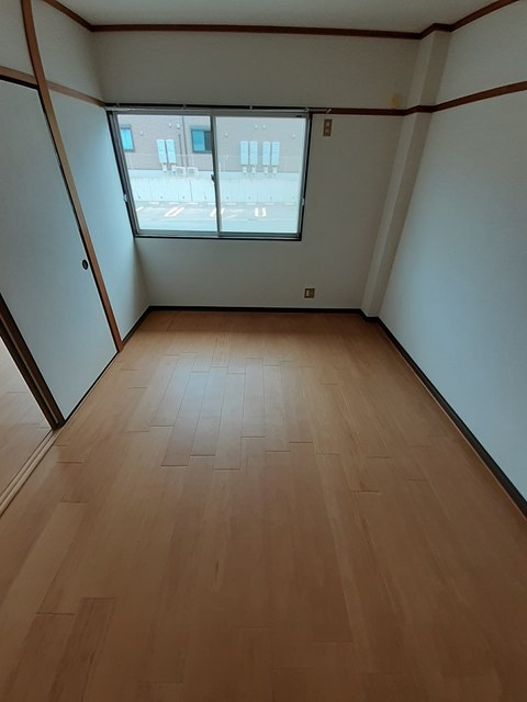 グリーンハイツ本宿Ａの居間・リビング