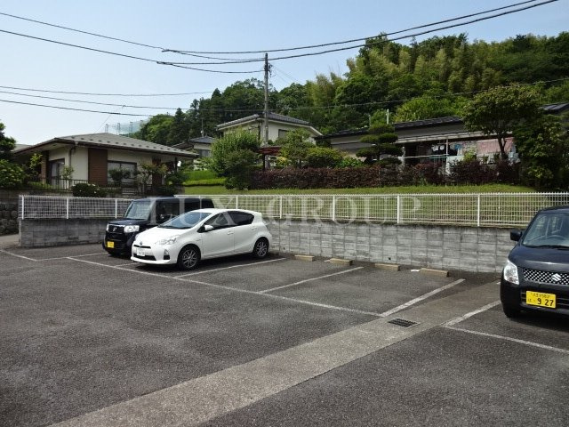 【駐車場】 | サニーコートしもはた