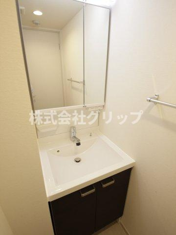 リブリ・井土ヶ谷の独立洗面台