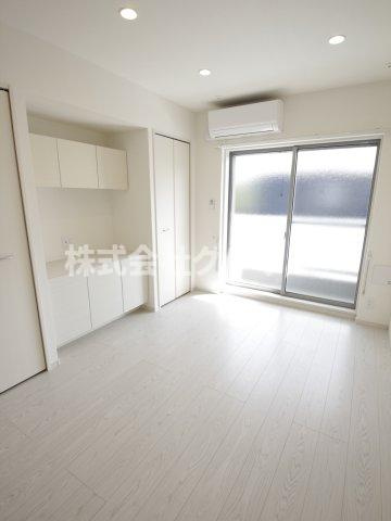 リブリ・井土ヶ谷の洋室