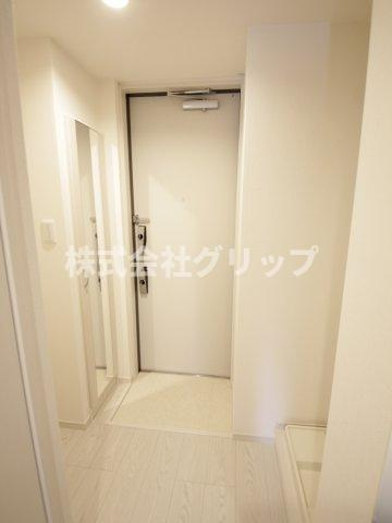 リブリ・井土ヶ谷の玄関