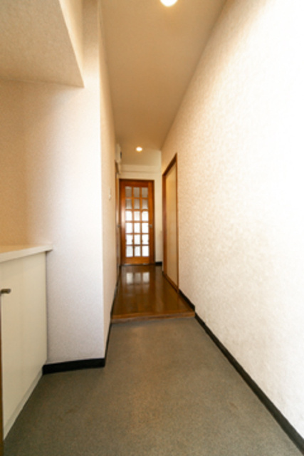 バードランド小金井の玄関|※写真は同タイプ住戸です。