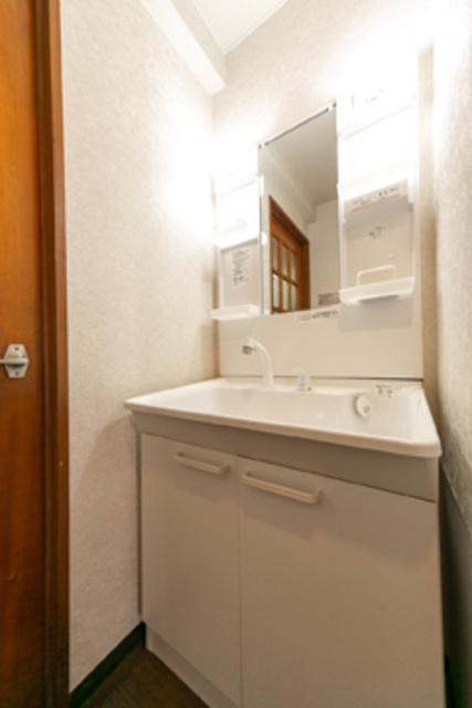 バードランド小金井の洗面所|※写真は同タイプ住戸です。