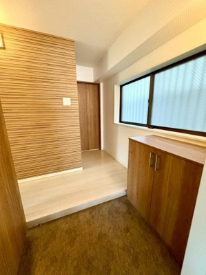 【玄関】 | 西宮市　小松南町１丁目　中古戸建