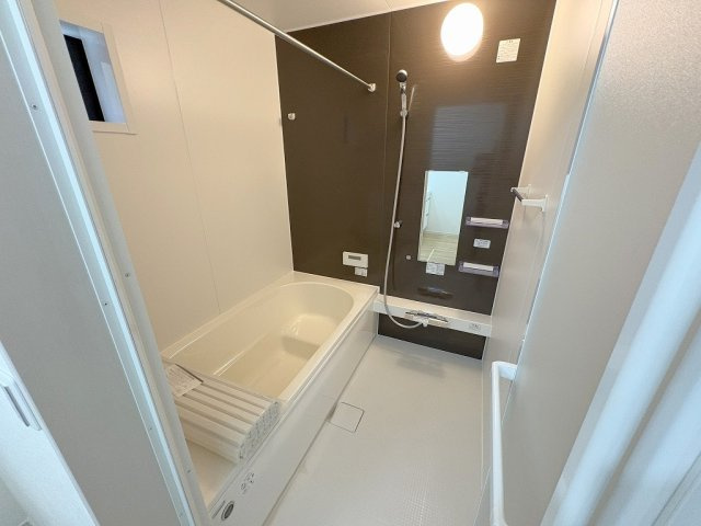 吉川市中曽根2丁目　新築戸建　全1棟の浴室|同施工会社の参考写真になります。