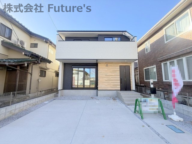 吉川市中曽根2丁目　新築戸建　全1棟の外観|小学校が目の前で徒歩1分で通学可能！お子様がいるご家庭にもオススメです