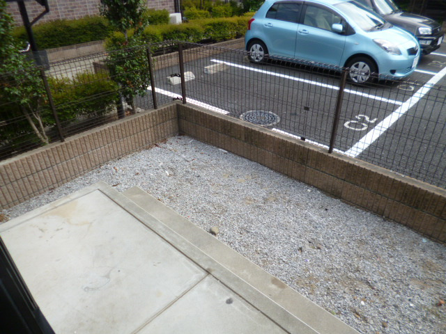 【庭】 | タウンハウスセリージュA