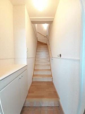 【玄関】 | リブレＡ | 収納もある玄関です