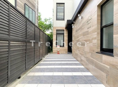 【エントランス】 | リヴァートシーズン参宮橋