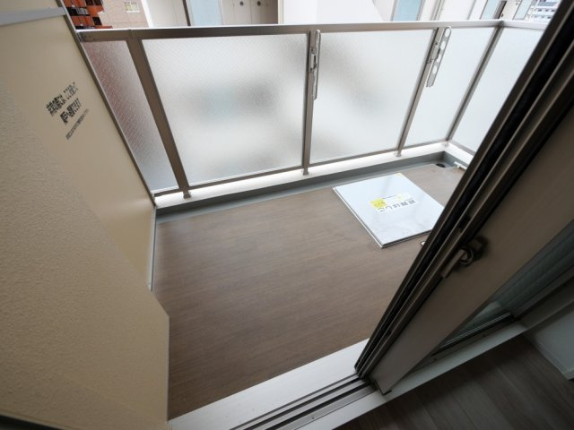 セレニテ新大阪エクラのバルコニー