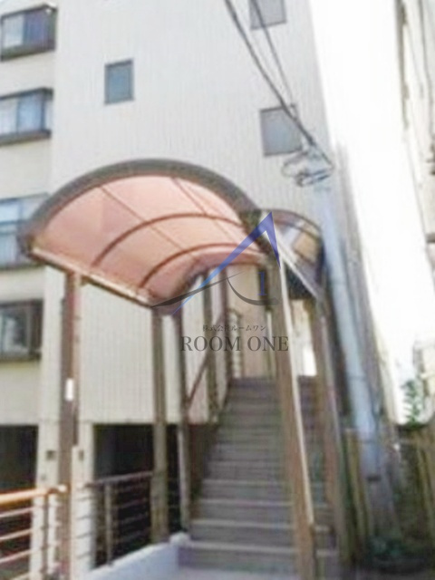 ＦＥＲＲＩＳのエントランス|エントランスです。