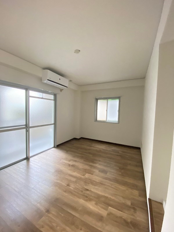 ノベラ中山手の居間・リビング