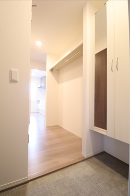 【玄関】 | ノーブル スクエアB