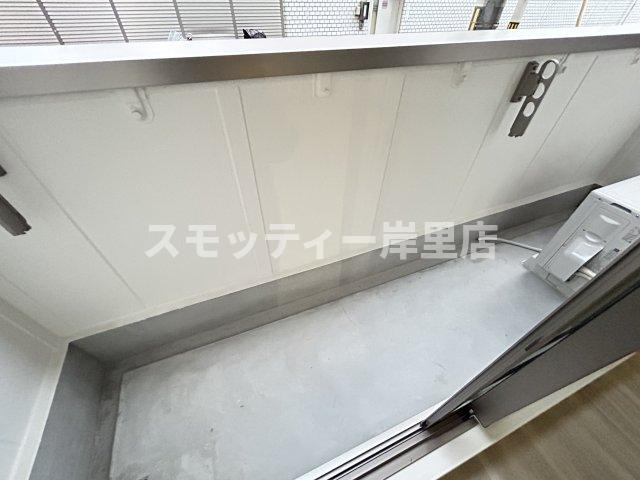 ソリティア鶴見橋のバルコニー
