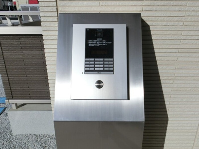 【エントランス】 | イーストコート Ｂ | オートロックのエントランス