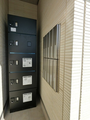  | イーストコート Ｂ | 宅配ボックスと集合ポスト