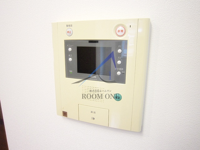 グレイス新横浜アクシスのセキュリティ|モニター付きインターホンです。
