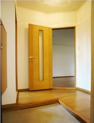 【玄関】 | ファミーユシャトー