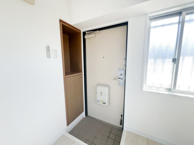 池本マンションの玄関