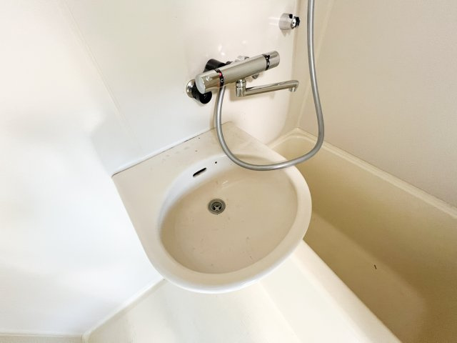 池本マンションの独立洗面台