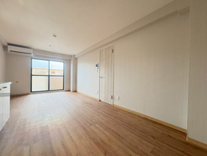 【居間・リビング】