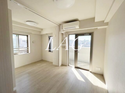 【居間・リビング】 | デュオステージ向ヶ丘遊園 | 洋室のお部屋です。