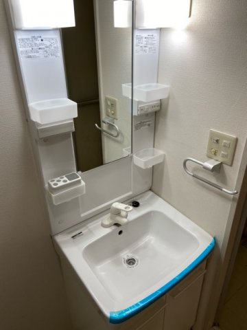 ウィステリア明石の独立洗面台