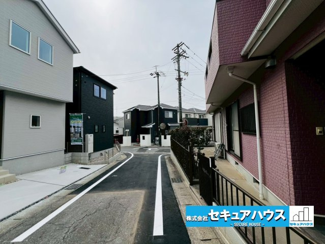 【完成♪今からご案内可能】東海市加木屋町三ツ池 全2棟の前面道路含む現地写真|事前予約にて現地ご見学いただけます！お気軽にお問い合わせください♪
■株式会社　セキュアハウス　豊明支店■
住宅ローンに強く、知識、経験豊富なスタッフ在籍
お客様に寄り添い、ご成約後もサポート致します