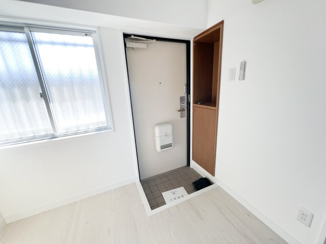 池本マンションの玄関