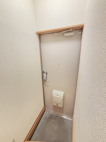 グランリッツ府中小柳町の玄関