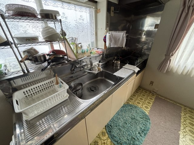 安茂里小市2丁目　中古住宅のキッチン