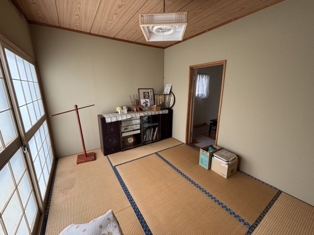 安茂里小市2丁目　中古住宅の和室