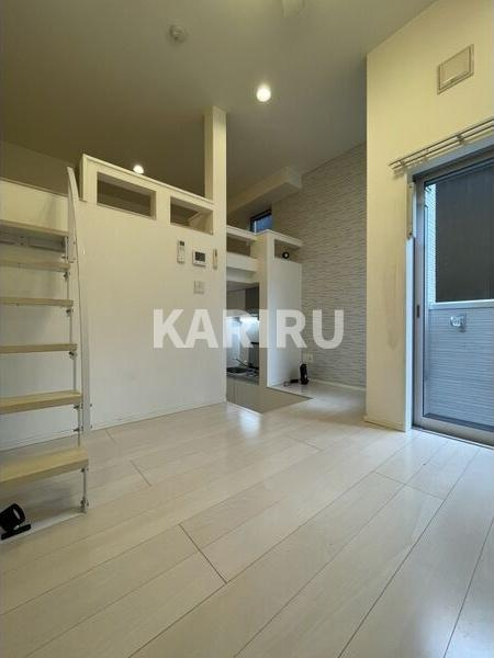 OBED ESTATE hanatenの居間・リビング