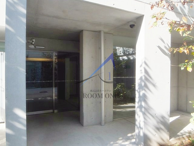 ululaのエントランス|エントランスです。