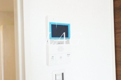 【設備】 | インスパーク本駒込 | モニター付きインターホンになります。