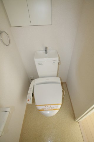 豊島区北大塚２丁目の賃貸マンションのトイレ