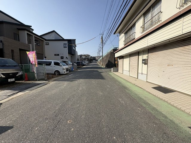 【その他】 | 糟屋郡志免町王子2丁目　8号棟（全8棟）【仲介手数料無料・0円】 | 現地写真。前面道路です。