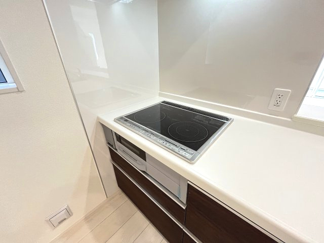 【キッチン】 | 糟屋郡志免町王子2丁目　8号棟（全8棟）【仲介手数料無料・0円】 | 施工例。施工例は完成時と異なる場合があります。