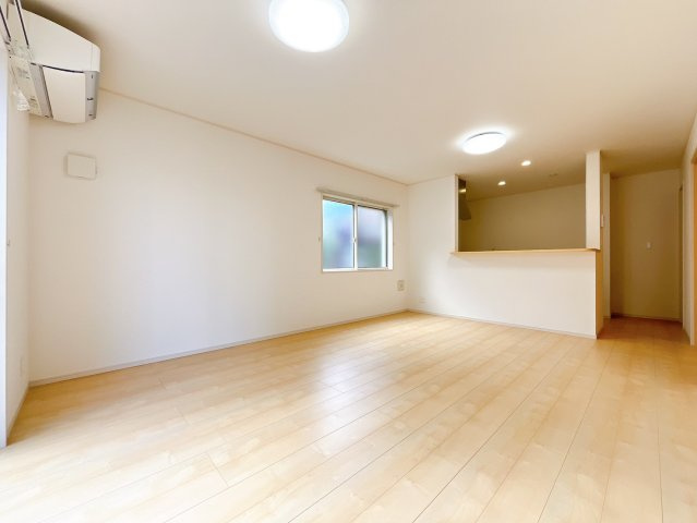 【居間・リビング】 | 前橋市国領町　中古住宅 | 