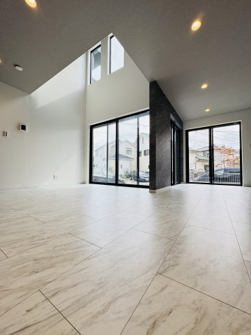 Sky Balcony × 茅ヶ崎新基準の居間・リビング