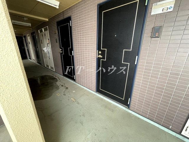 リヴェール・ビッグパインのエントランス