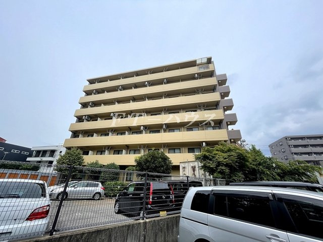 リヴェール・ビッグパインの外観