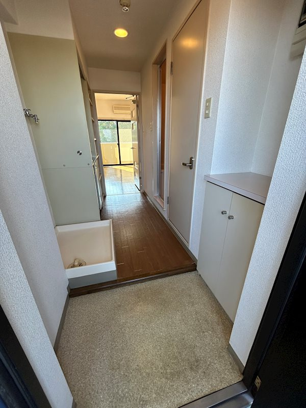 リヴェール・ビッグパインの玄関