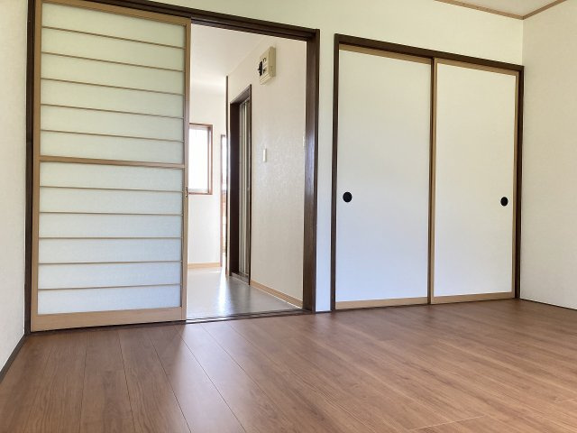 アーバンハイツの洋室