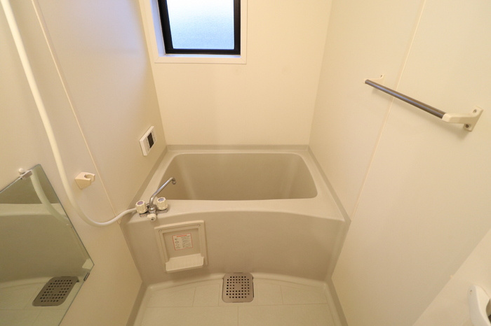 ガーデンコートみずき台 F棟の浴室