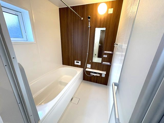 【浴室】 | 糟屋郡志免町王子2丁目　3号棟（全8棟）【仲介手数料無料・0円】 | 現地写真。浴室です。