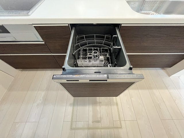 【キッチン】 | 糟屋郡志免町王子2丁目　3号棟（全8棟）【仲介手数料無料・0円】 | 施工例。施工例は完成時と異なる場合があります。